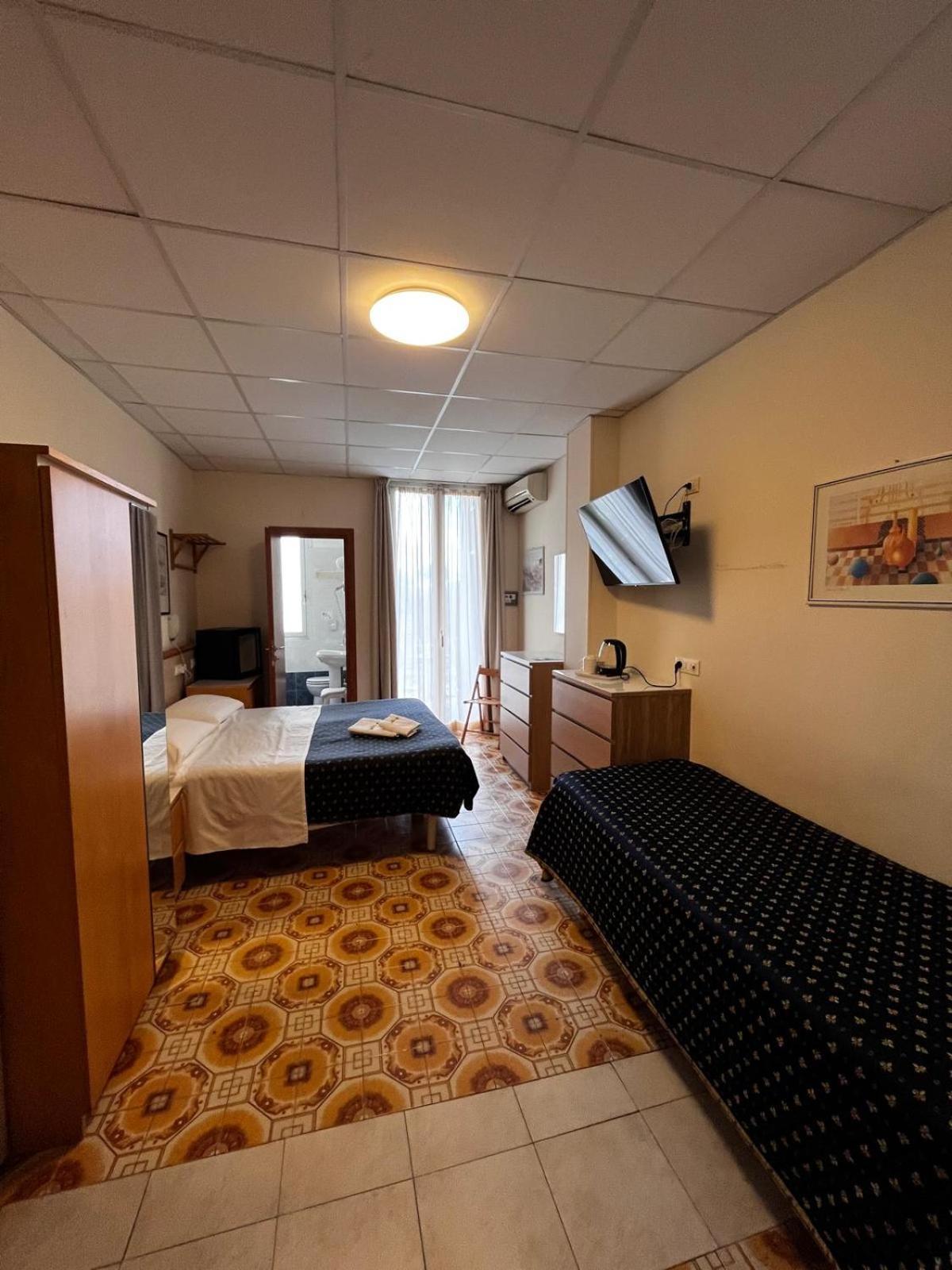 Hotel Delle Mimose Diano Marina Exterior foto